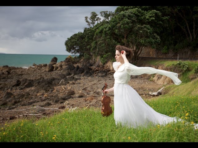 Lindsey Stirling - Lord of the Rings Medley