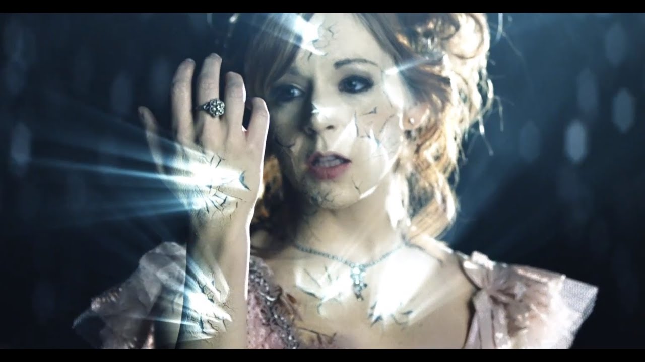 Lindsey Stirling - Shatter Me ft. Lzzy Hale